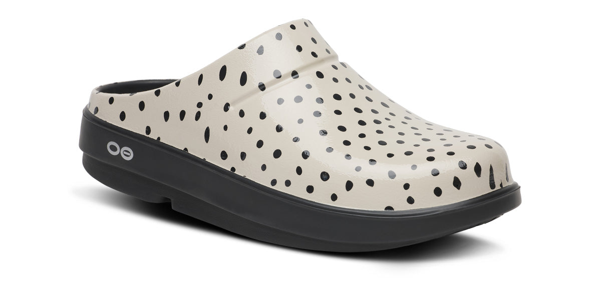 Women'S OOcloog Limited Edition Clog - Pebble