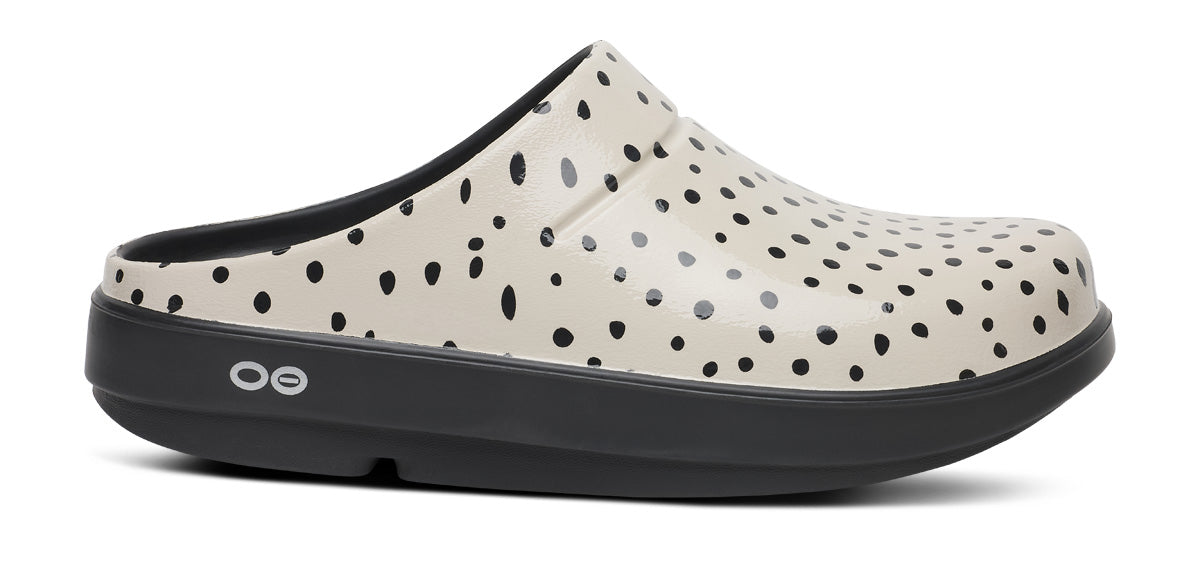 Women'S OOcloog Limited Edition Clog - Pebble - Image 2